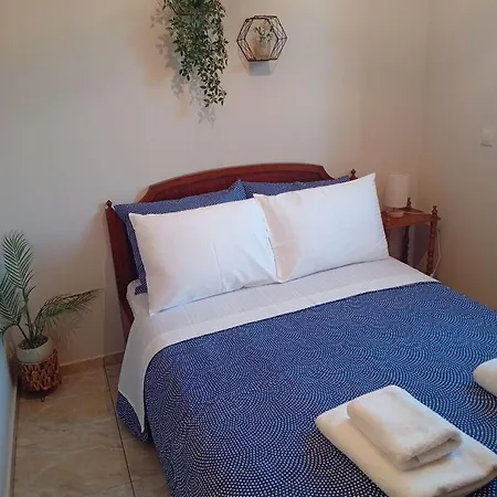 Cozy W Rustic Charm & Private Garden * Valíra